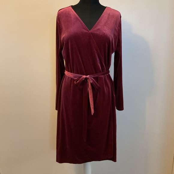 3. AVA & VIV Womens Plus Dark Pink Velvet Faux Wrap V-Neck Dress size X - Picture 1 of 6